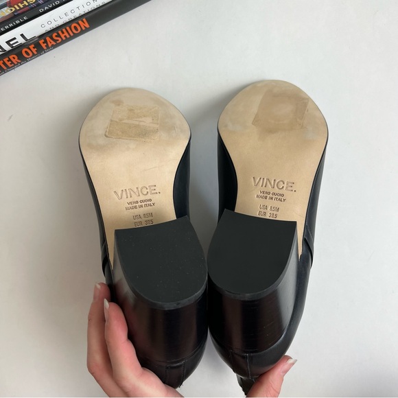 NEW VINCE Boots Hallie Leather Ankle Chelsea Bootie - Picture 16 of 16